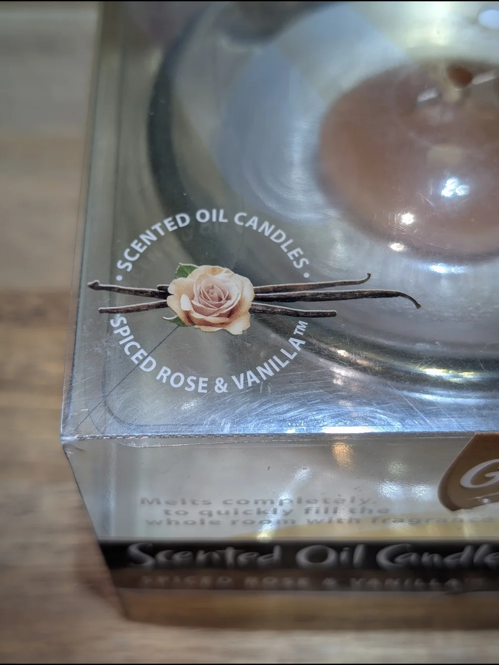 Glade Spiced Rose & Vanilla Scented Oil Candles 1 Glass Holder + 2 Refills